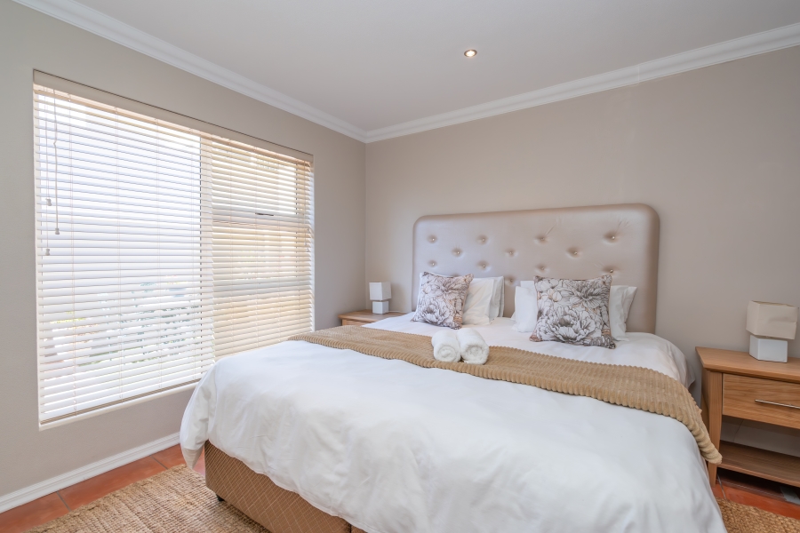 5 Bedroom Property for Sale in Waterfront Western Cape